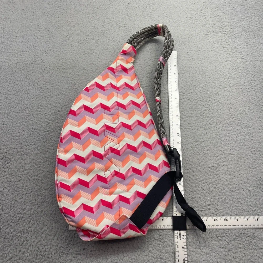 KAVU Rope‎ Bag Pink Chevron Canvas Adjustable Strap Crossbody Sling Backpack
